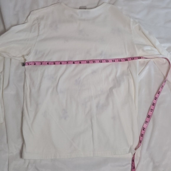 Autumn Embroidered Leaves in Size Small Creme Long-Sleeved Top - Picture 4 of 6